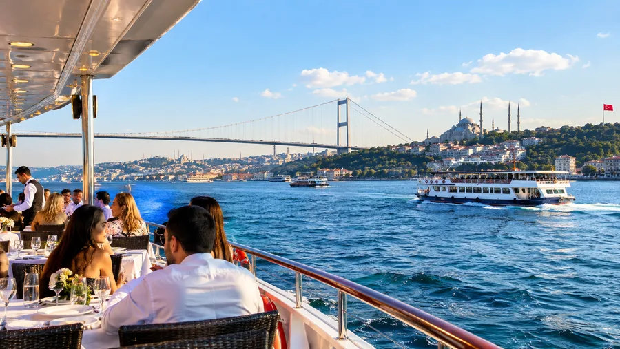 bosphorus dinner cruise istanbul